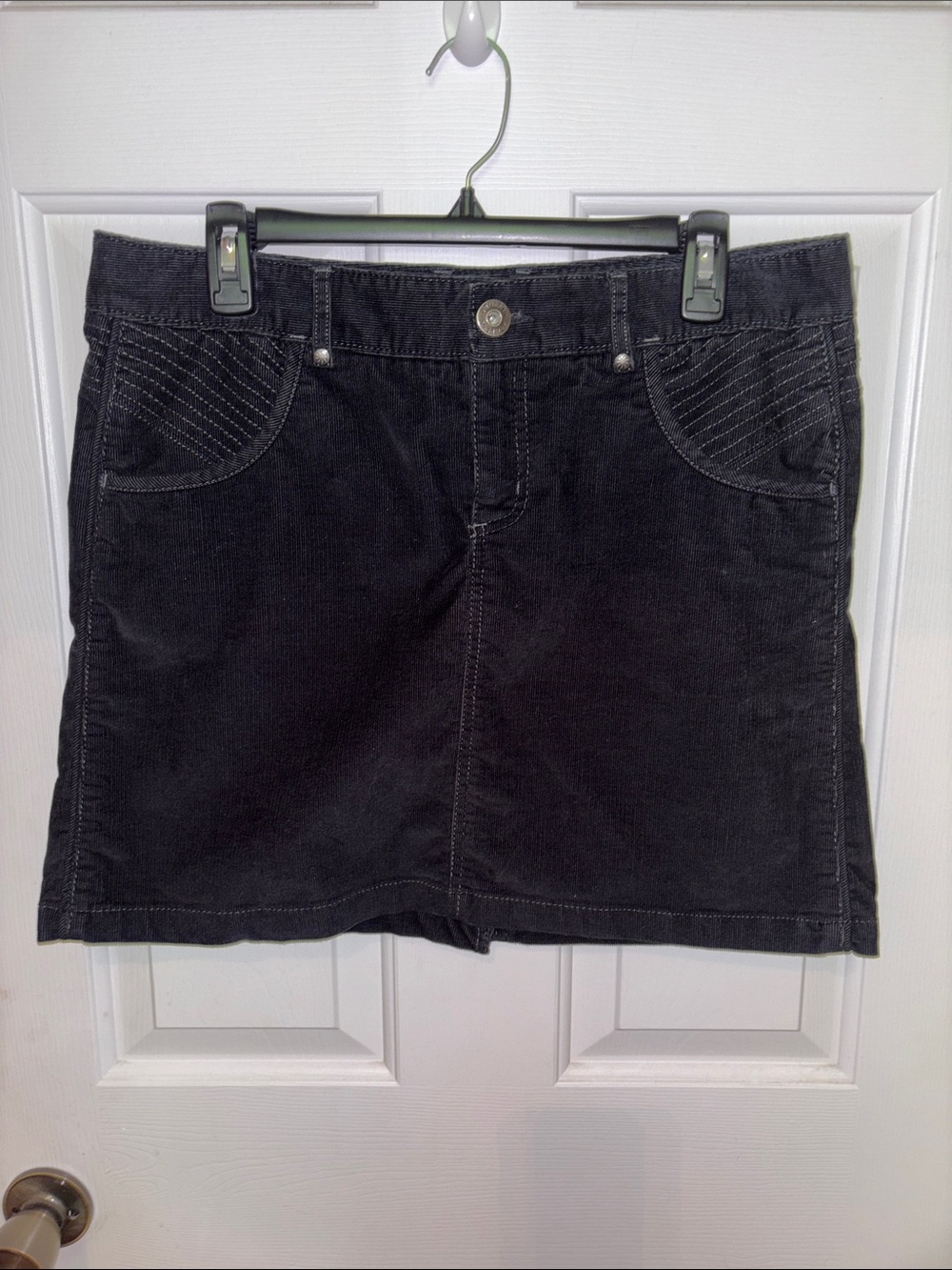Athleta Kaleidoscope black corduroy skirt